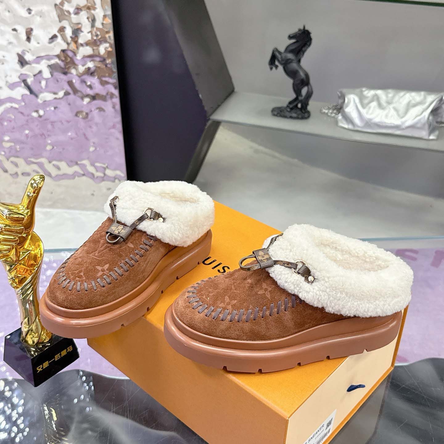 Louis Vuitton Cortina Closed Mule   1AITIN - DopestKickz