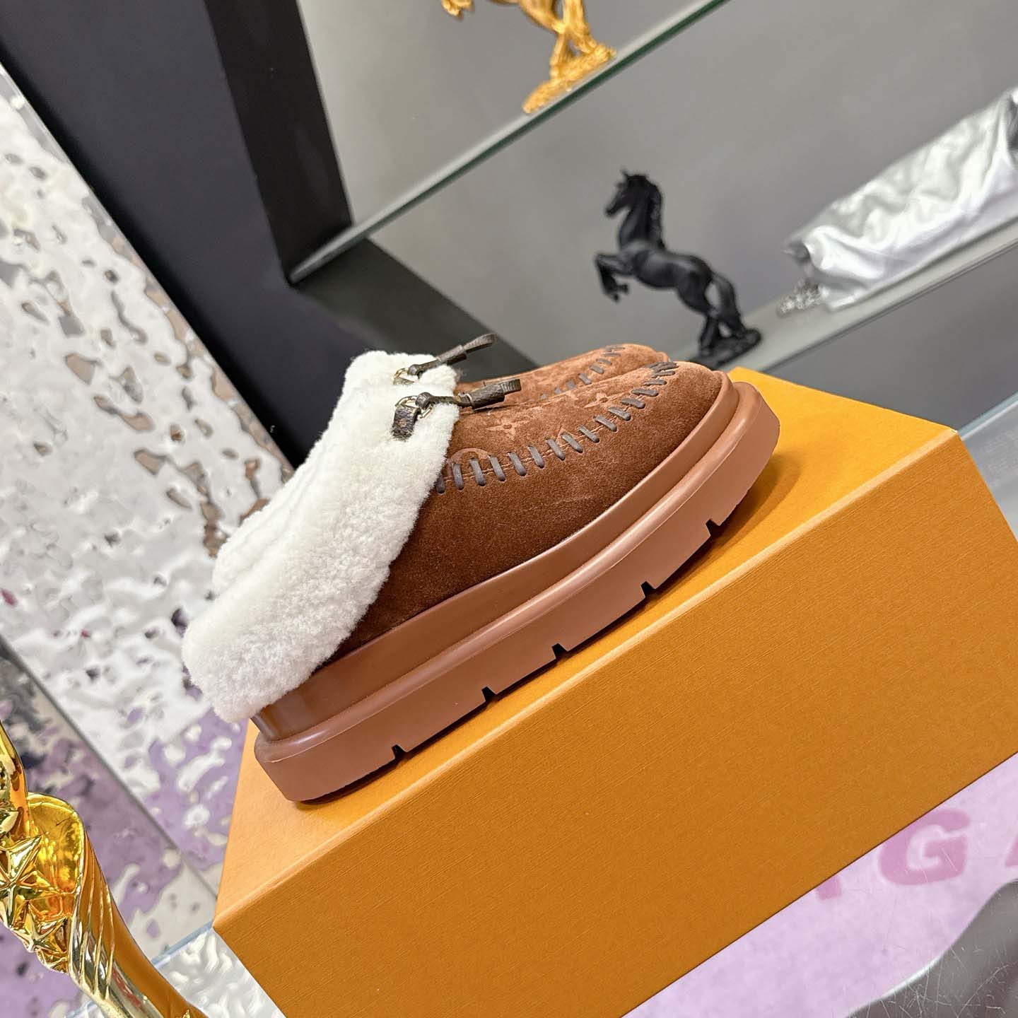 Louis Vuitton Cortina Closed Mule   1AITIN - DopestKickz