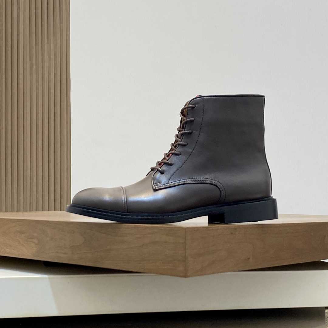 Gucci Men's Leather Lace-Up Boots - DopestKickz