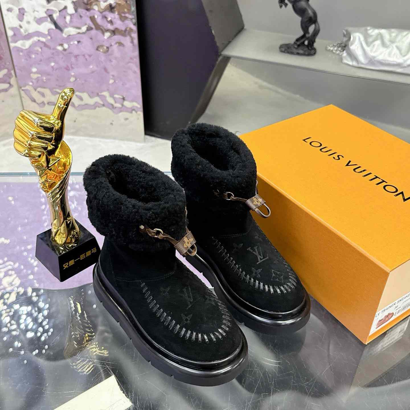 Louis Vuitton Cortina Ankle Boot   1AIUEG - DopestKickz