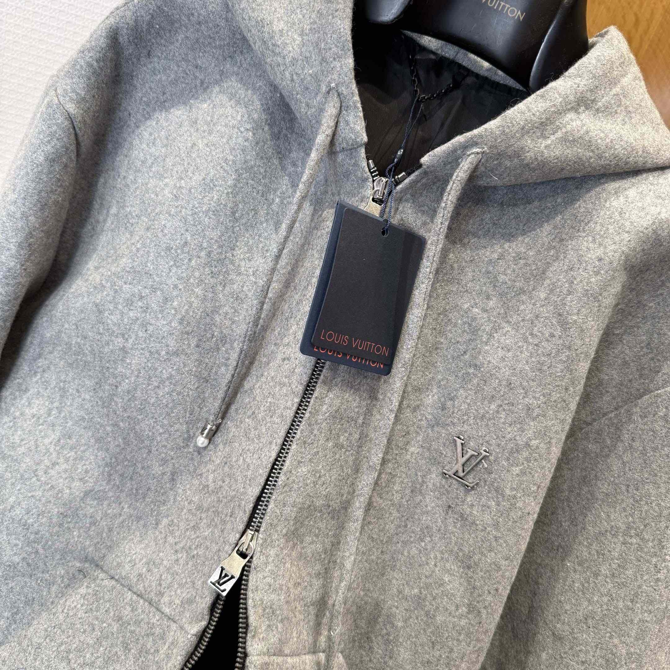 Louis Vuitton Tailored Technical Wool Hooded Blouson   1AFYBQ - DopestKickz