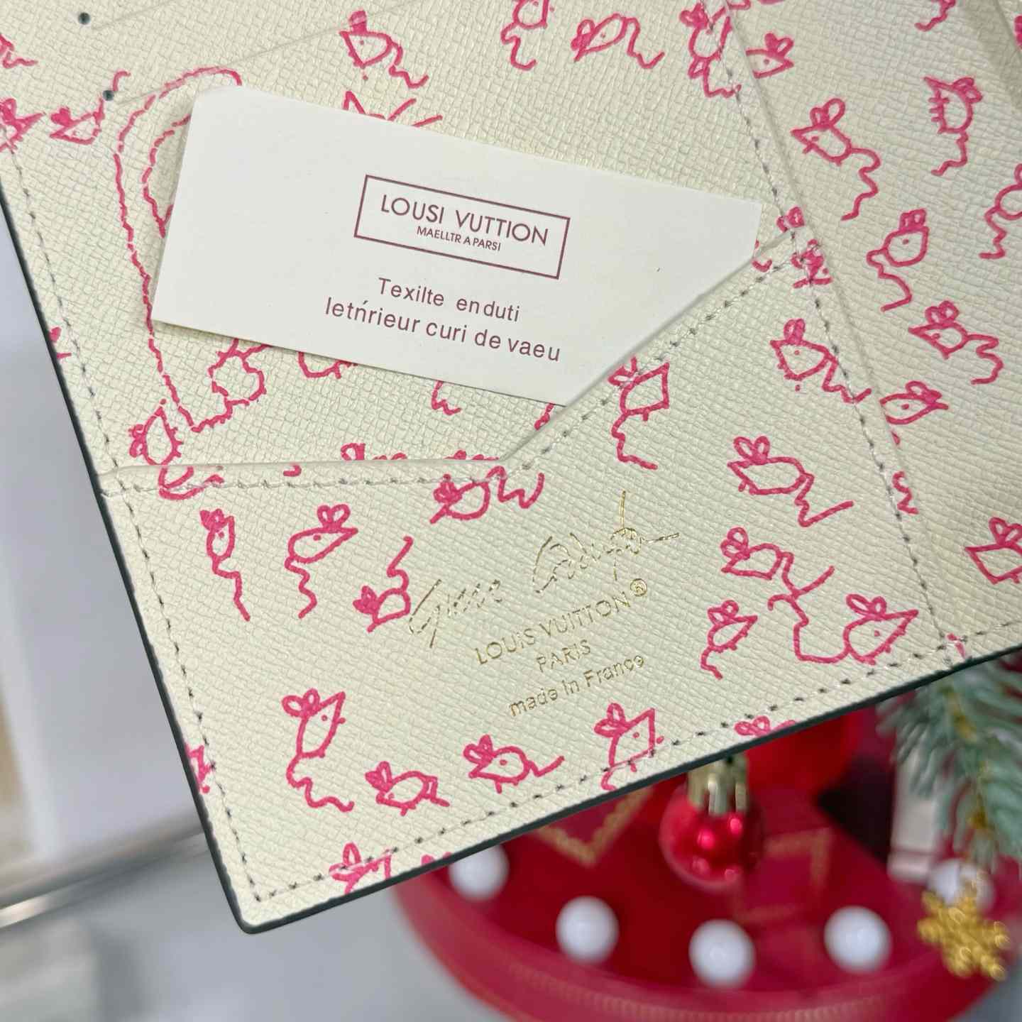 Louis Vuitton Passport Cover   M25753 - DopestKickz