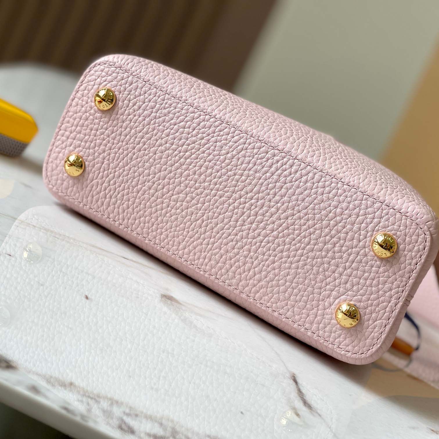 Louis Vuitton Capucines Mini   M59433 - DopestKickz