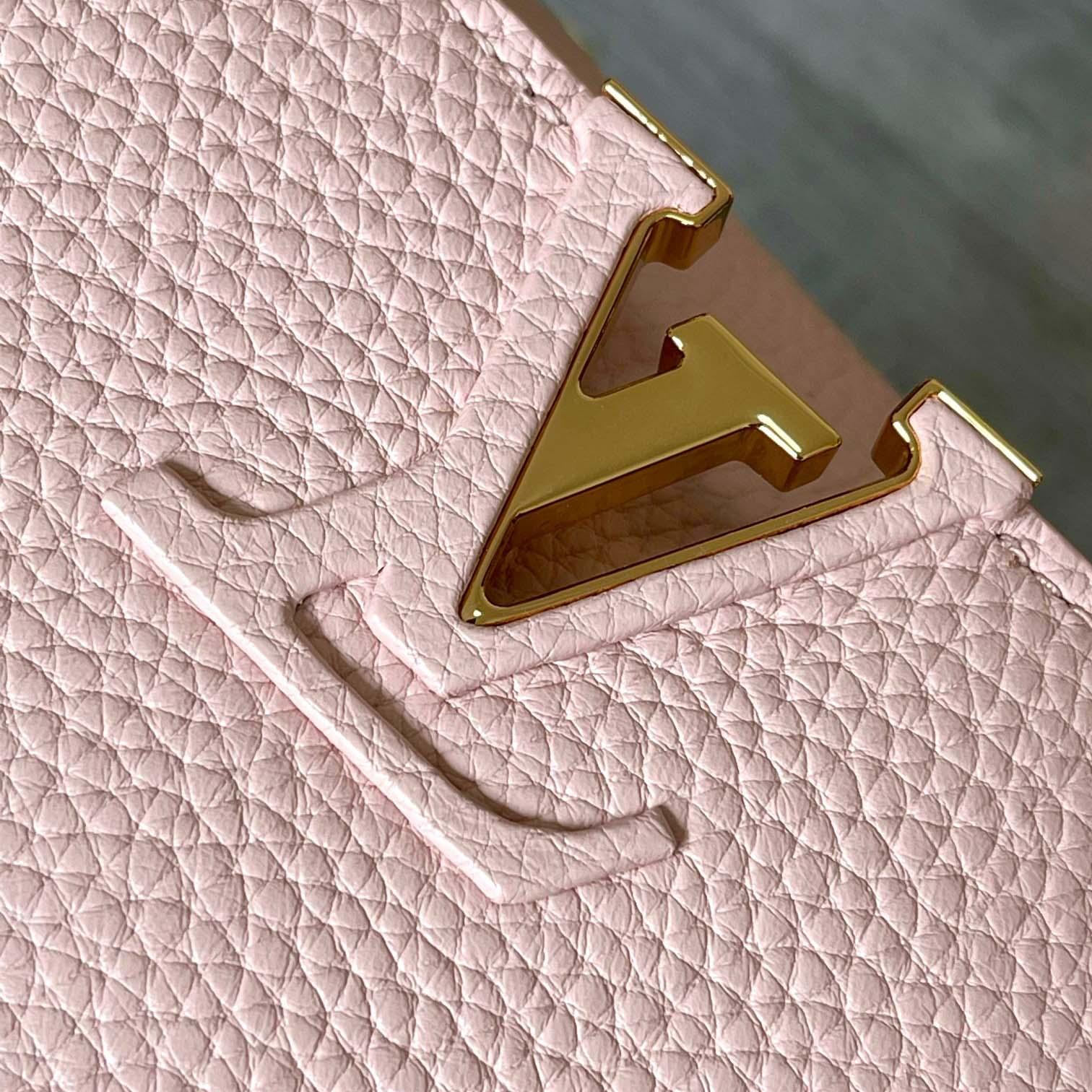 Louis Vuitton Capucines Mini   M59433 - DopestKickz