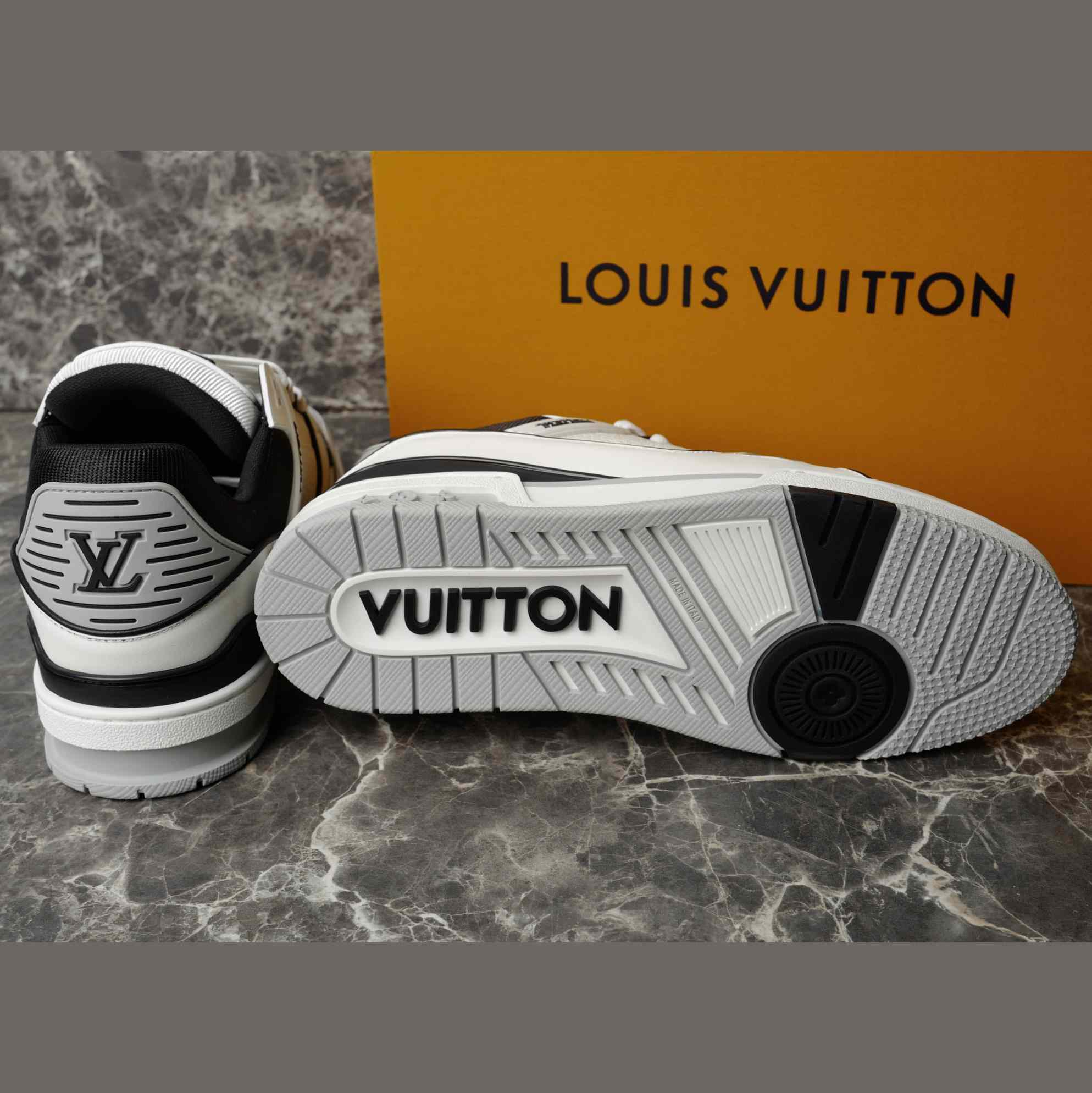 Louis Vuitton LV Trainer Sneaker   1AIJ48 - DopestKickz
