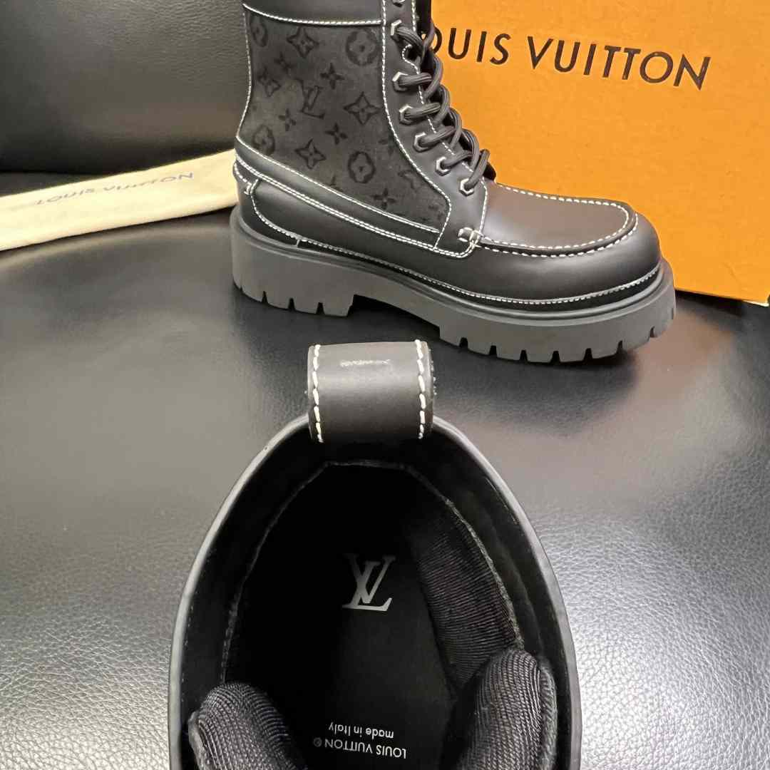 Louis Vuitton LV Remix Ankle Boot   1AIIQM - DopestKickz