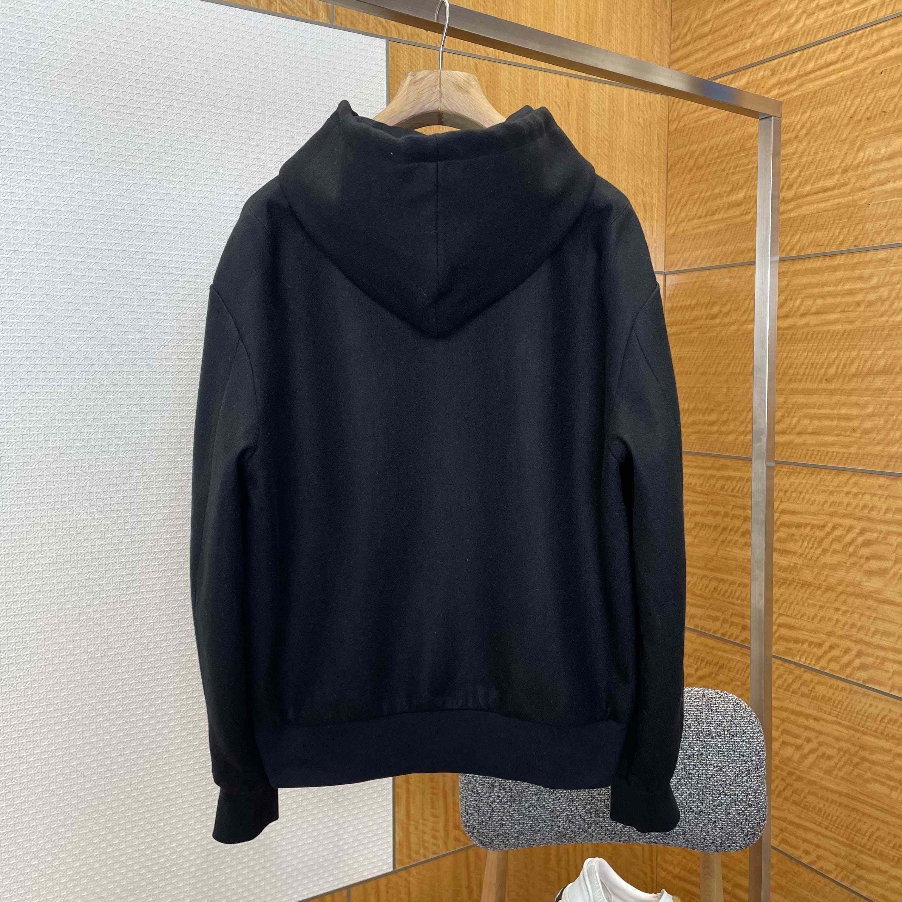Louis Vuitton Tailored Technical Wool Hooded Blouson   1AIWFA - DopestKickz
