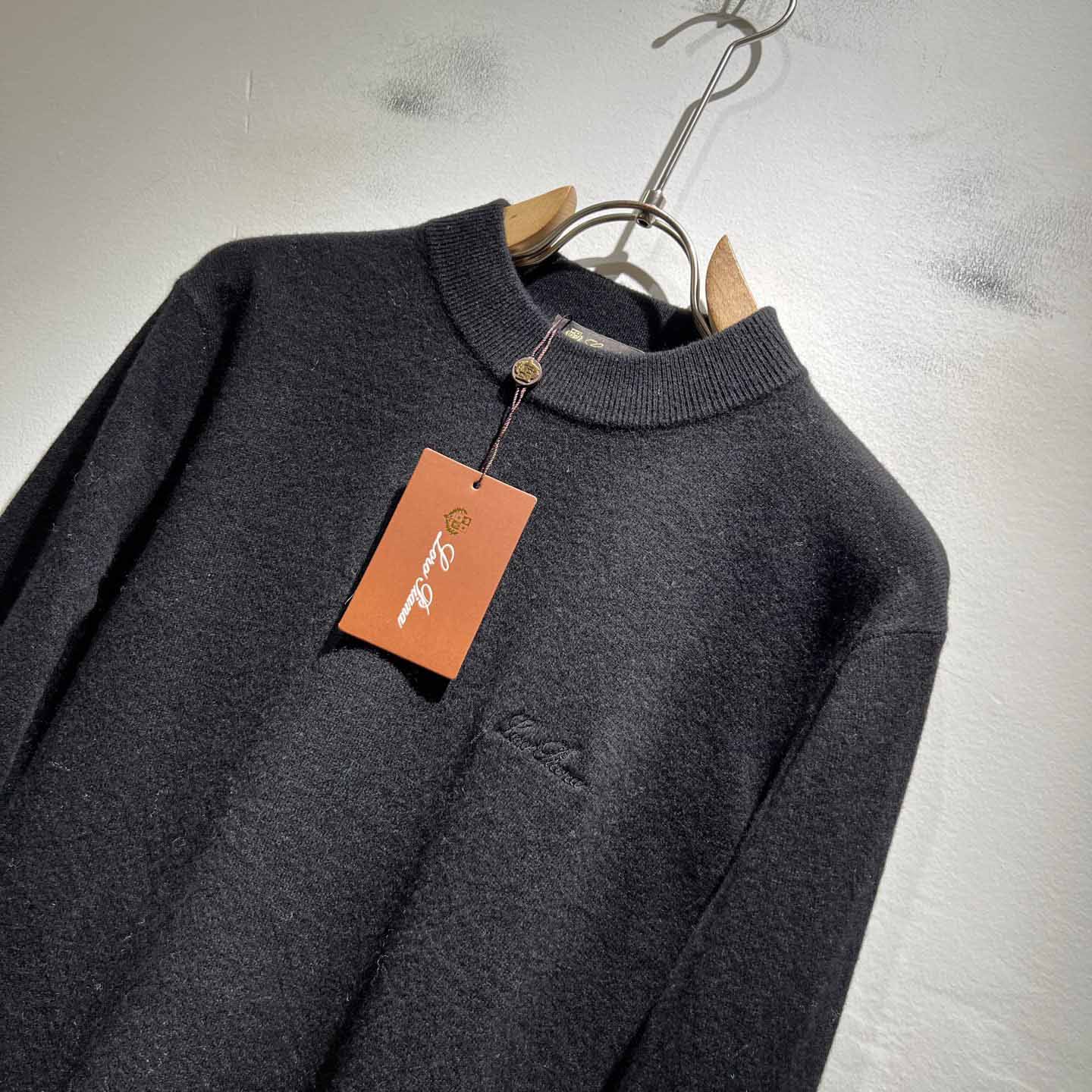 Loro Piana Classic Crewneck - DopestKickz