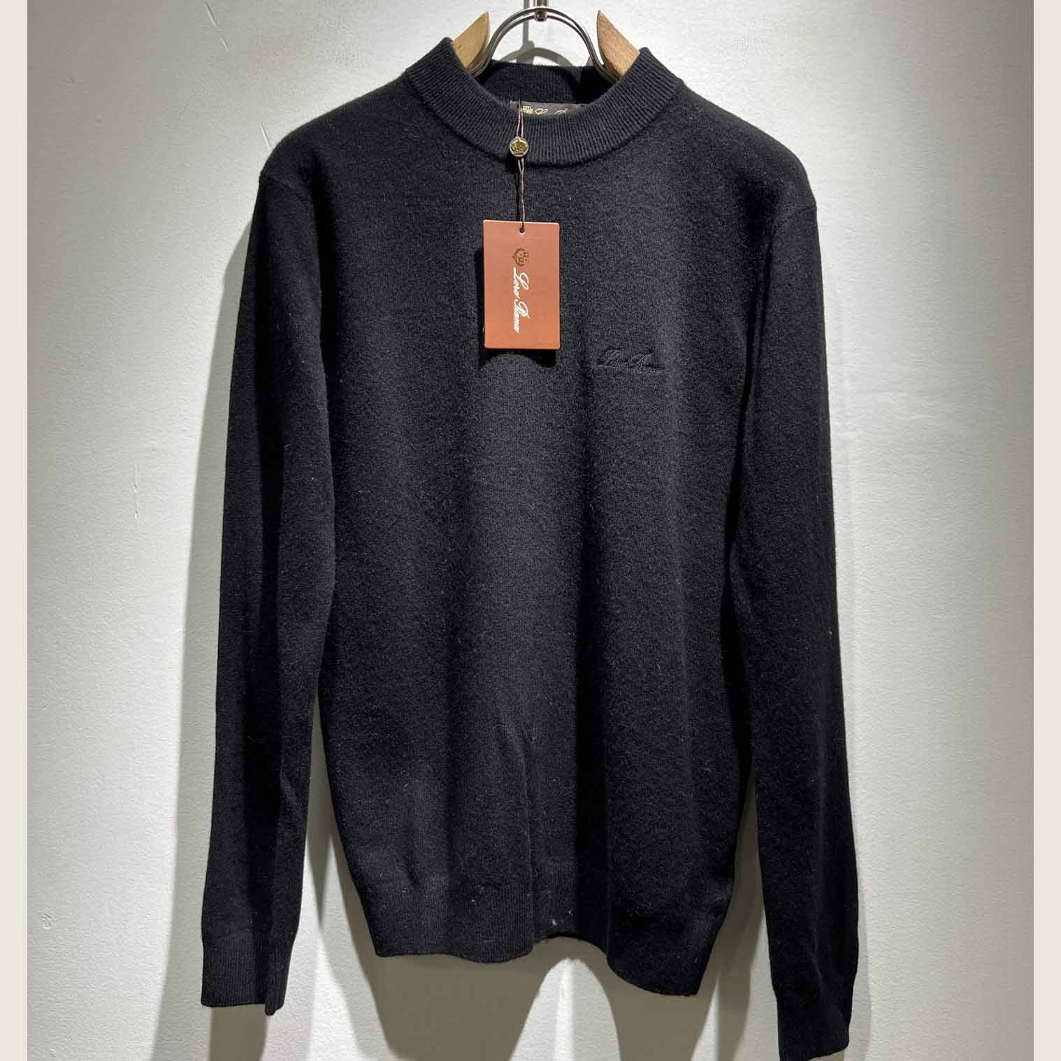 Loro Piana Classic Crewneck - DopestKickz