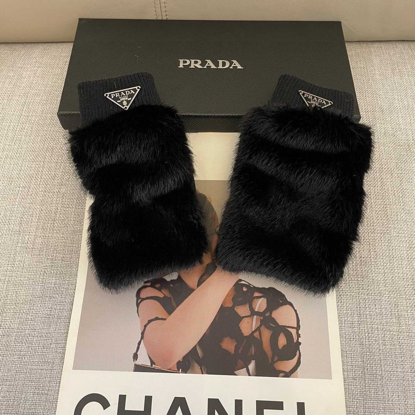 Prada Women's Gloves  - DopestKickz