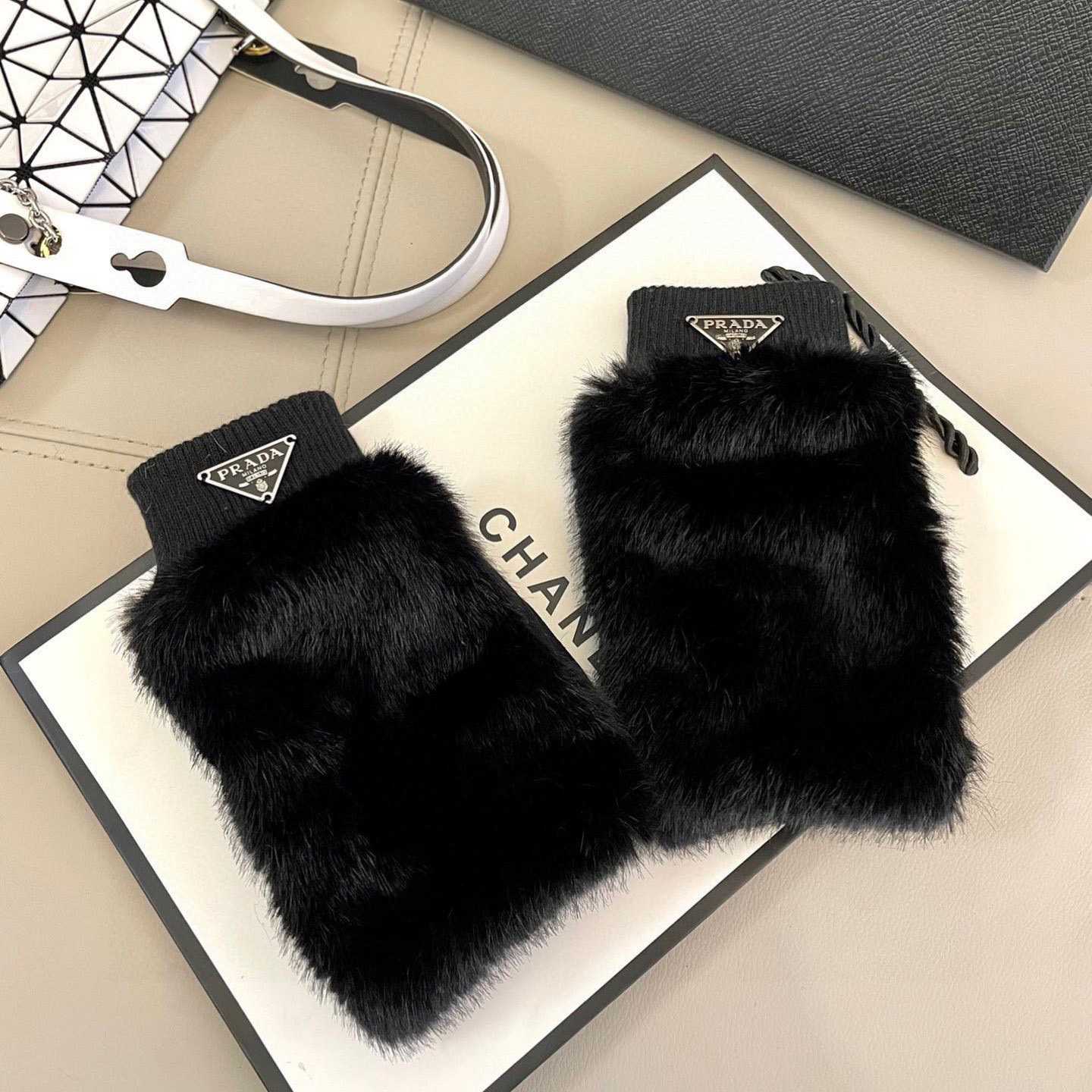 Prada Women's Gloves  - DopestKickz