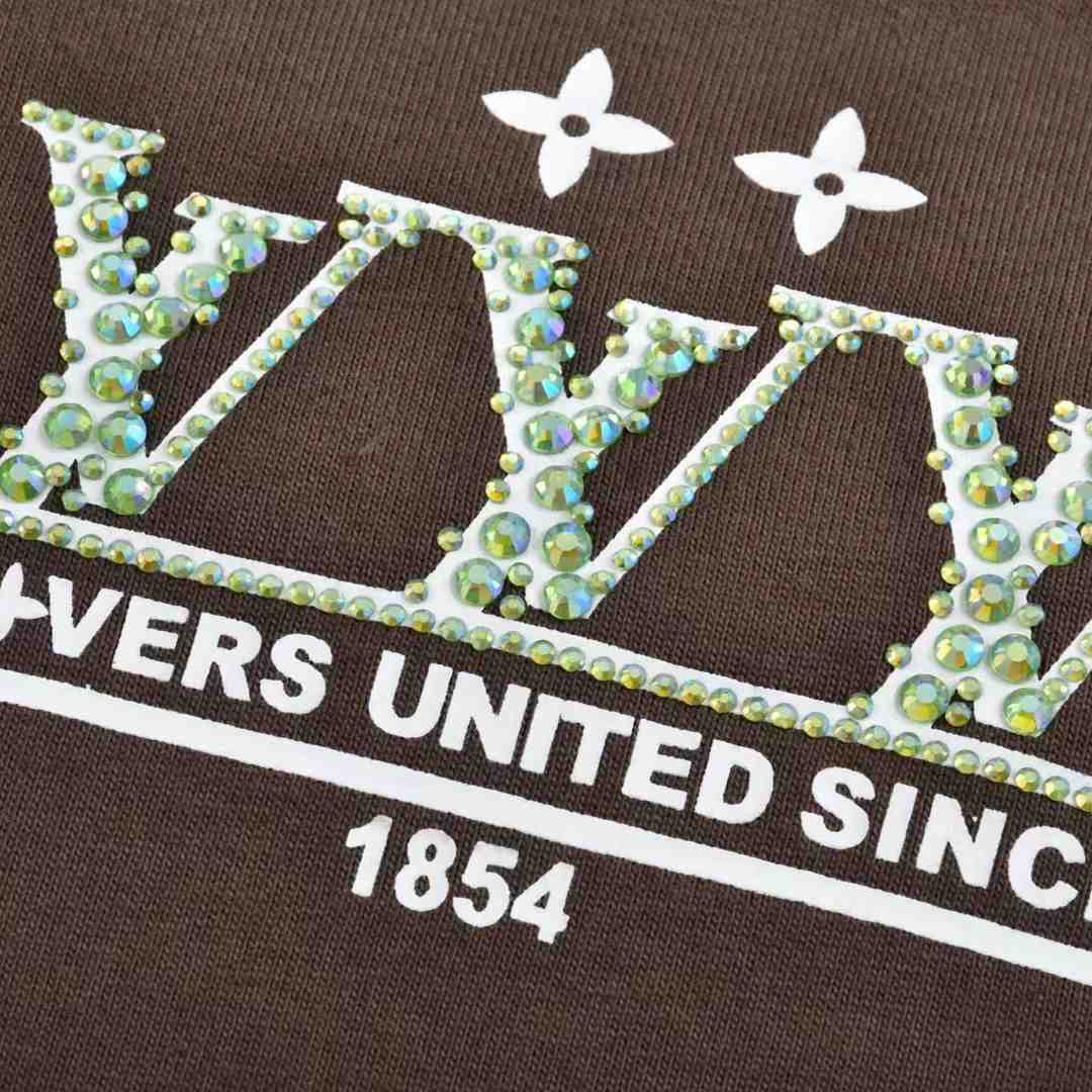 Louis Vuitton Washed Embellished Cotton T-Shirt   1AHCL3 - DopestKickz