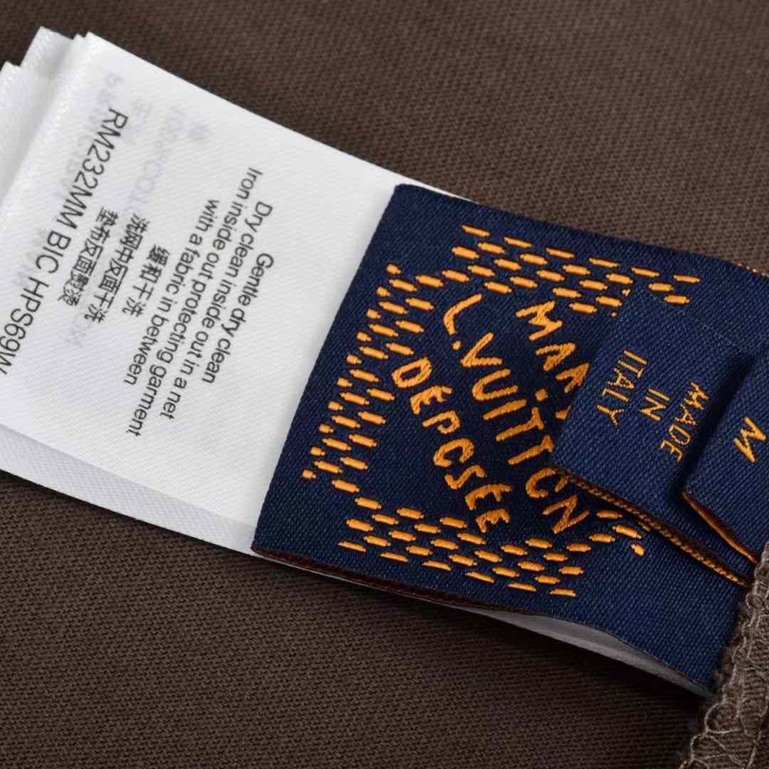 Louis Vuitton Washed Embellished Cotton T-Shirt   1AHCL3 - DopestKickz