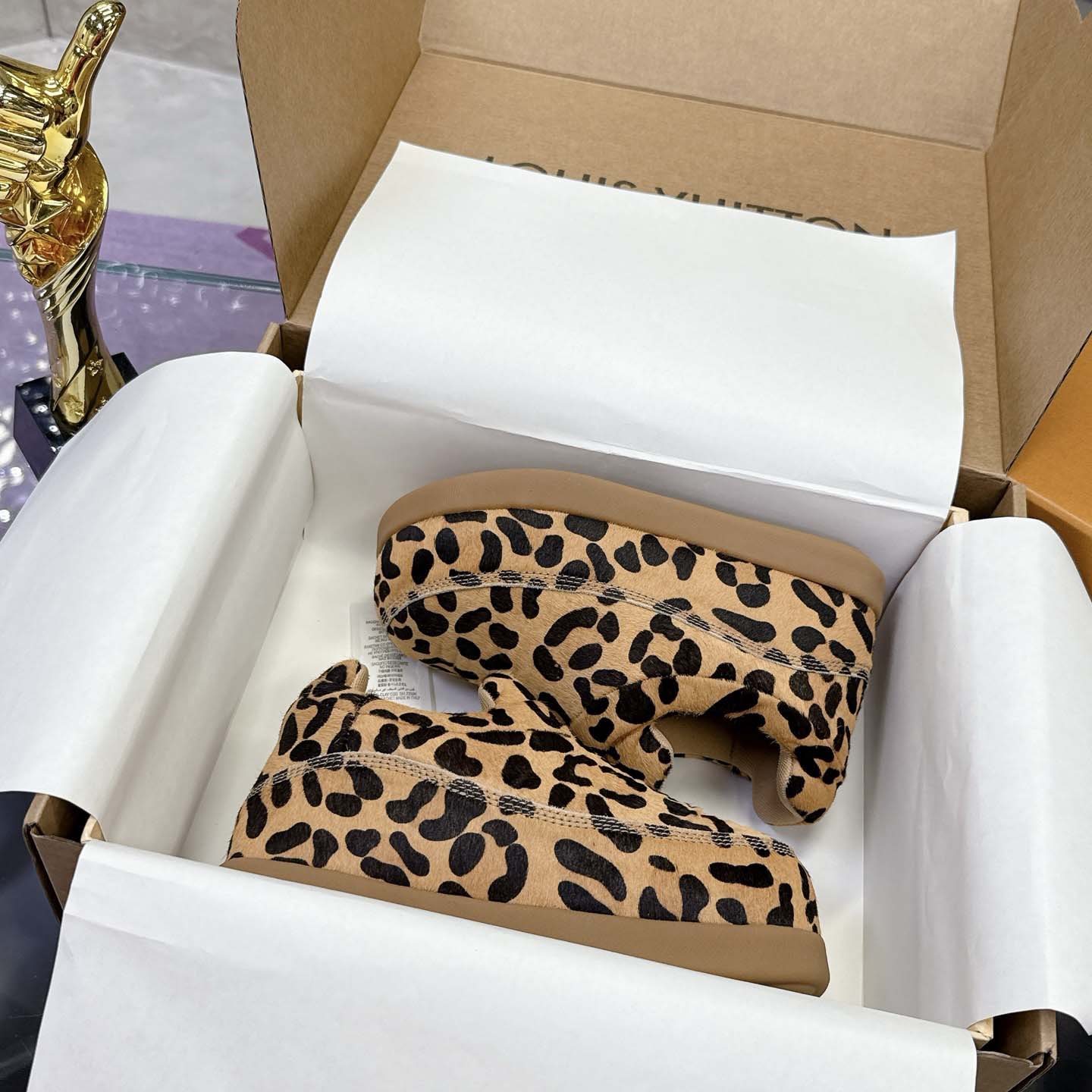 Louis Vuitton LV Yeti Slip On   1AIKKQ - DopestKickz