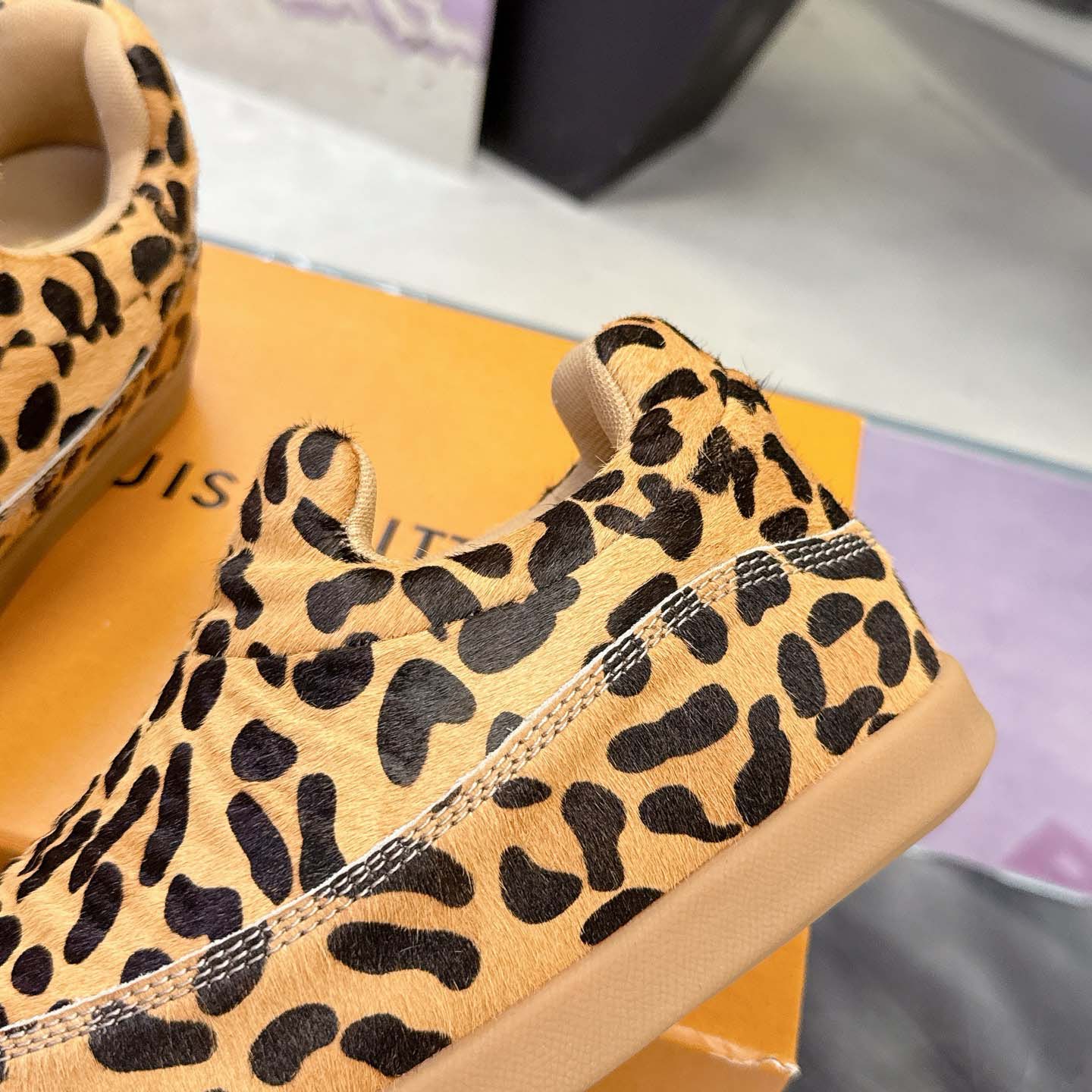 Louis Vuitton LV Yeti Slip On   1AIKKQ - DopestKickz