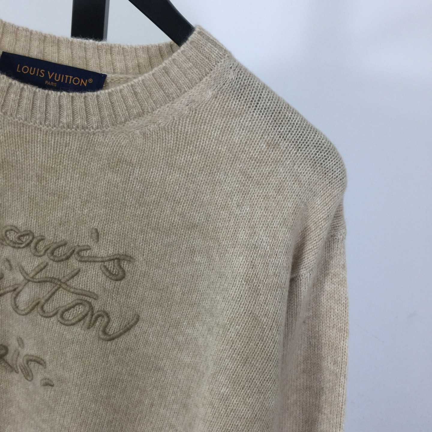 Louis Vuitton Cursive Signature Pullover   1AIOYJ - DopestKickz
