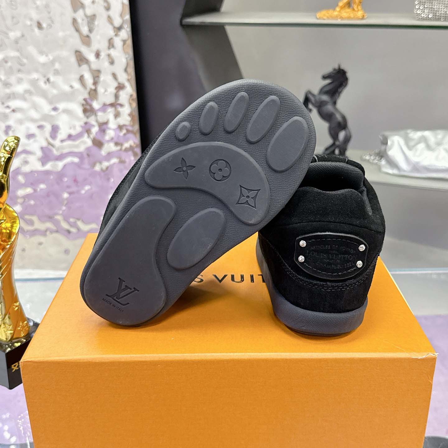 Louis Vuitton LV Yeti Slip On   1AIJCU - DopestKickz