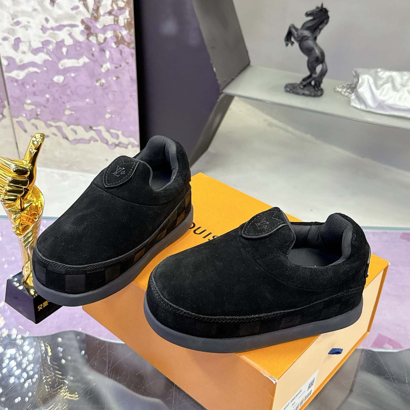 Louis Vuitton LV Yeti Slip On   1AIJCU - DopestKickz