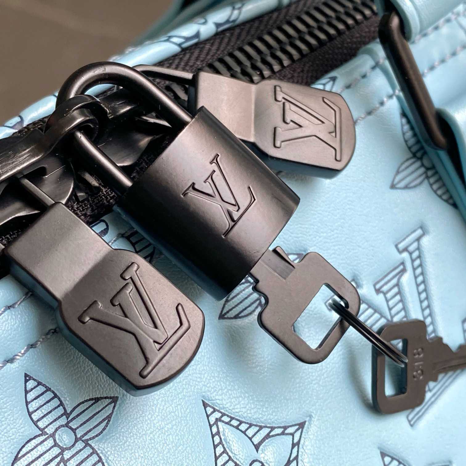 Louis Vuitton Keepall Bandoulière 50  M14842 - DopestKickz