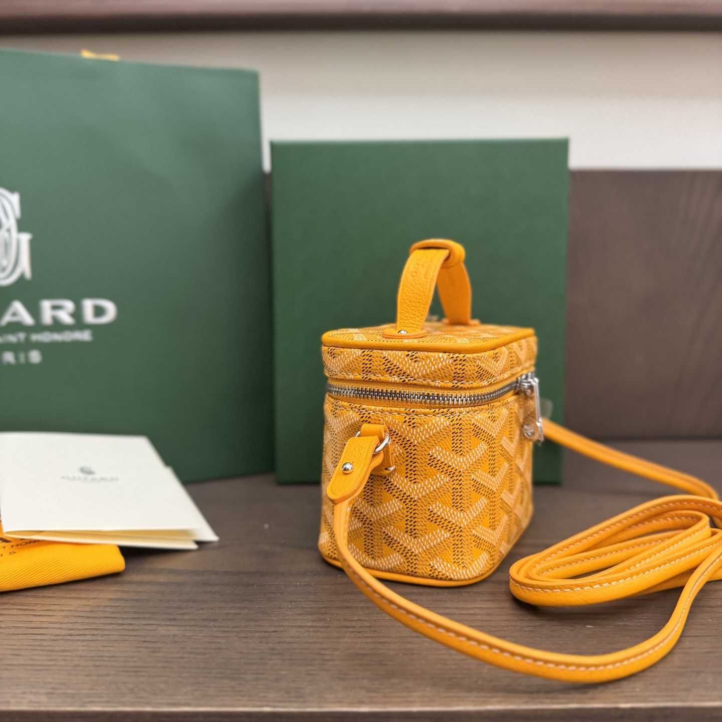 Goyard Muse Nano Vanity - DopestKickz