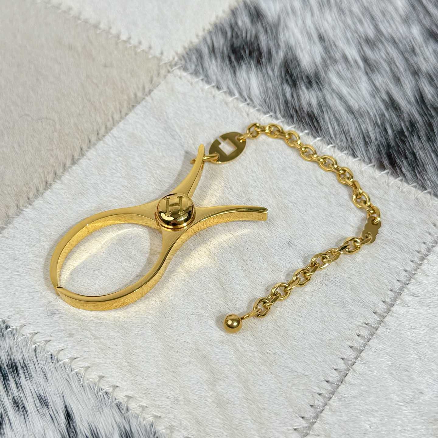 Hermès Filou Glove Clip - DopestKickz