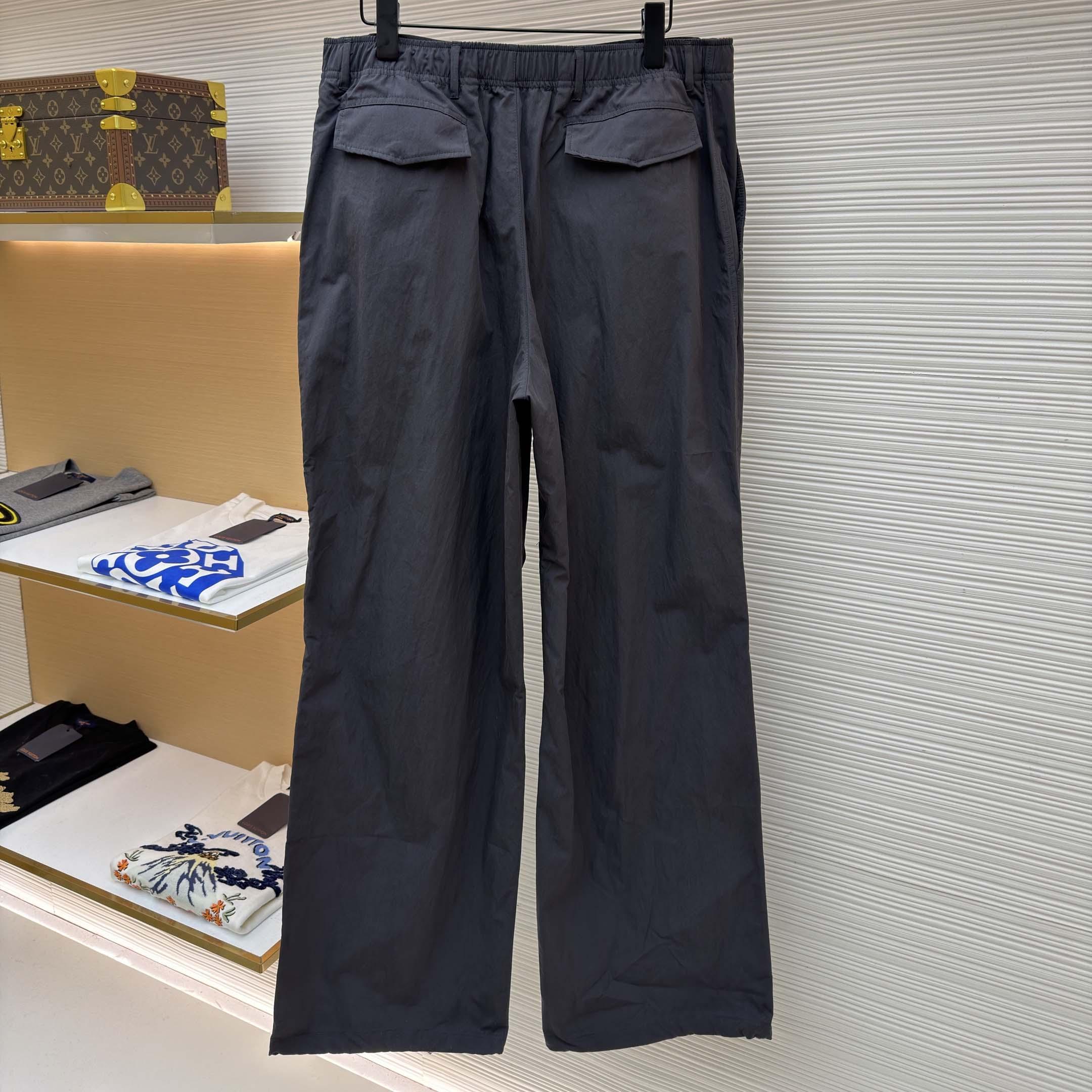 Louis Vuitton Casual Outdoor Pants - DopestKickz