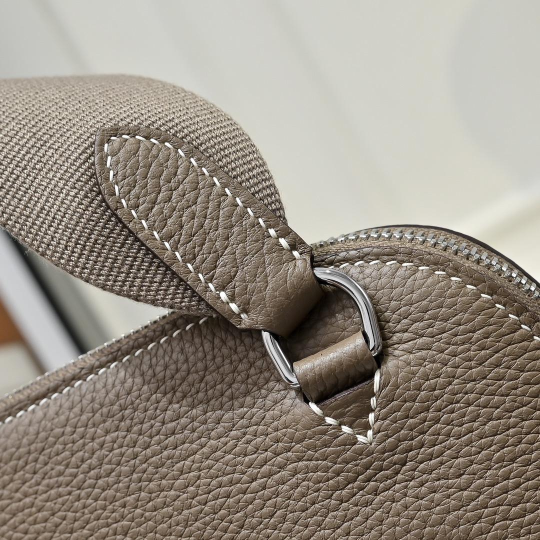 Hermès Bolide Messenger Bag - DopestKickz