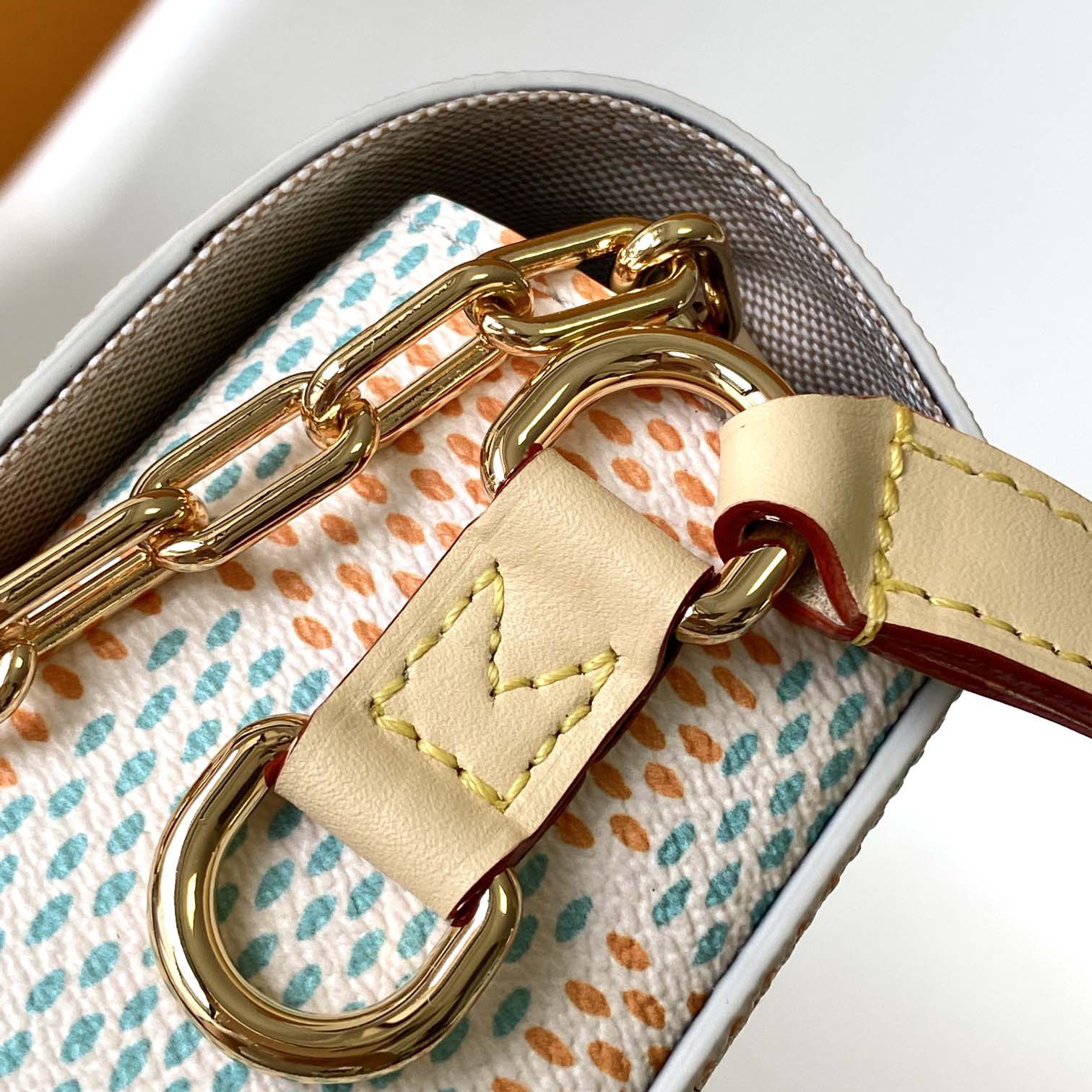 Louis Vuitton Steamer Wearable Wallet    M40674  - DopestKickz