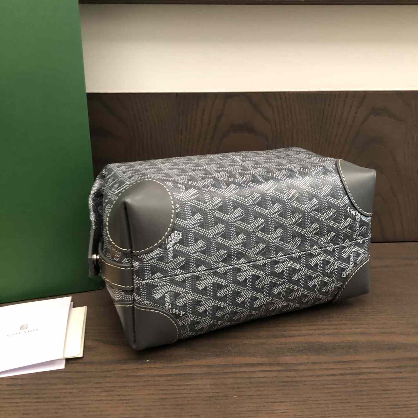 Goyard Bowling 25 Toiletry Bag - DopestKickz