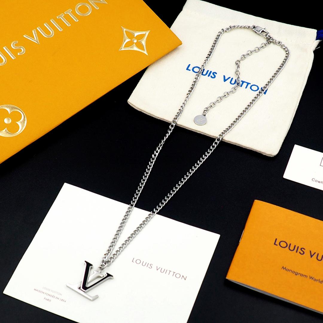 Louis Vuitton LV Spike Pendant - DopestKickz