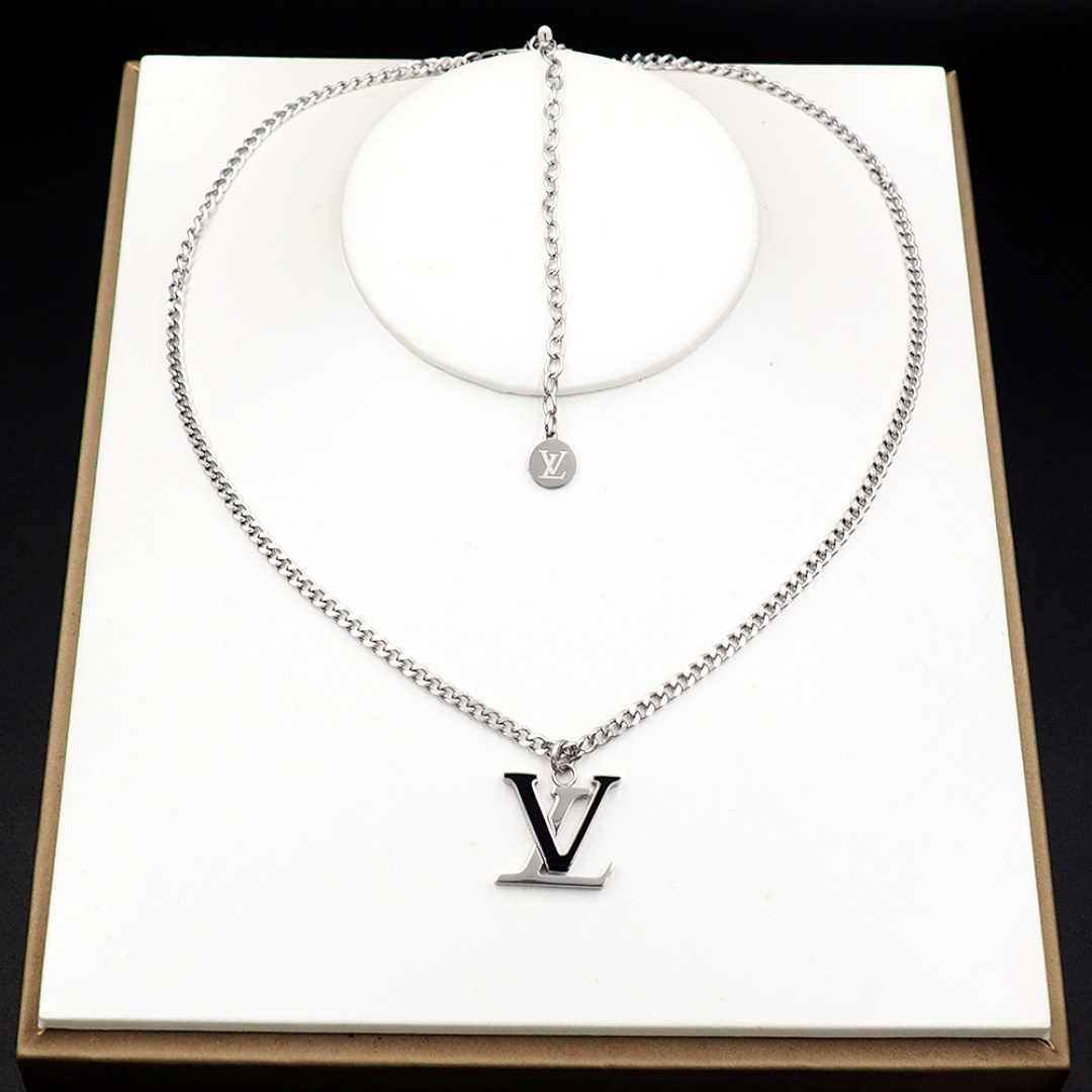 Louis Vuitton LV Spike Pendant - DopestKickz