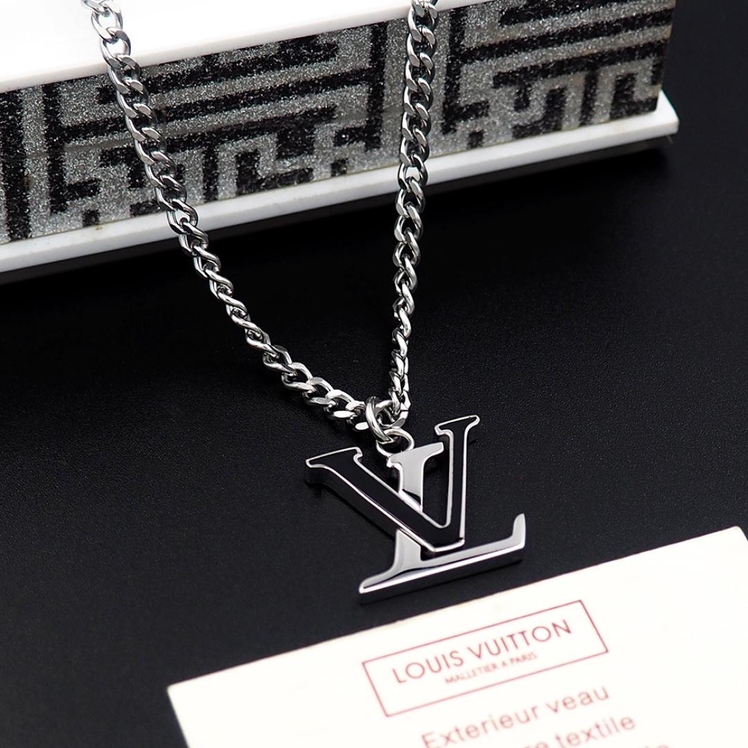 Louis Vuitton LV Spike Pendant - DopestKickz