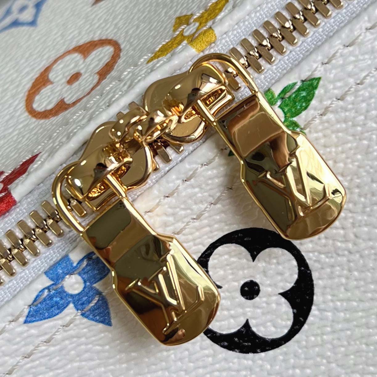 Louis Vuitton Speedy Soft 30     M27789  - DopestKickz