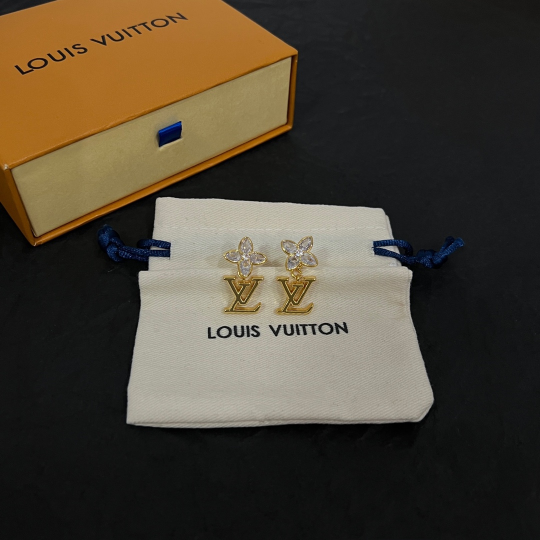 Louis Vuitton Earrings  - DopestKickz