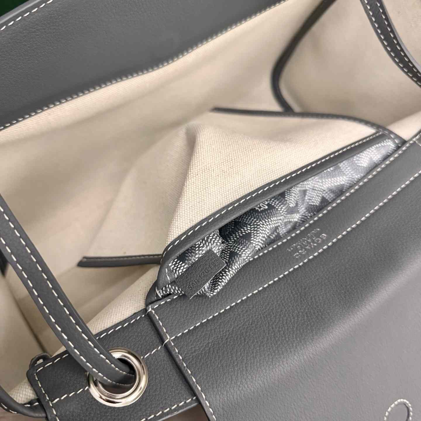 Goyard Rouette Souple Bag - DopestKickz