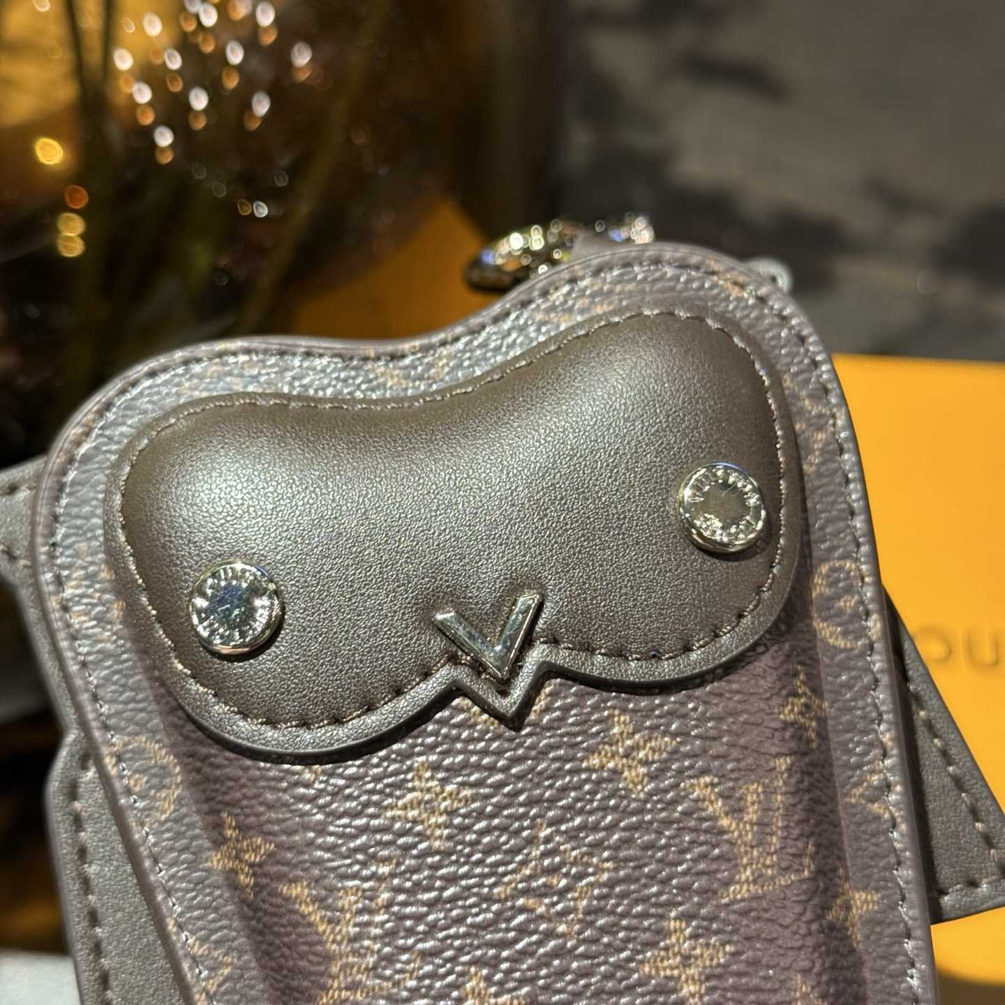 Louis Vuitton LV Owl Bag Charm S00 - DopestKickz