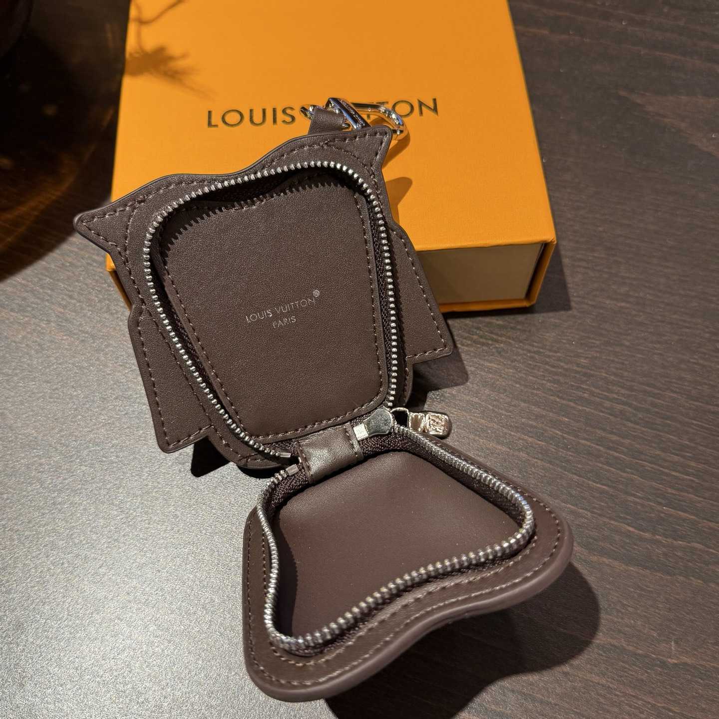 Louis Vuitton LV Owl Bag Charm S00 - DopestKickz