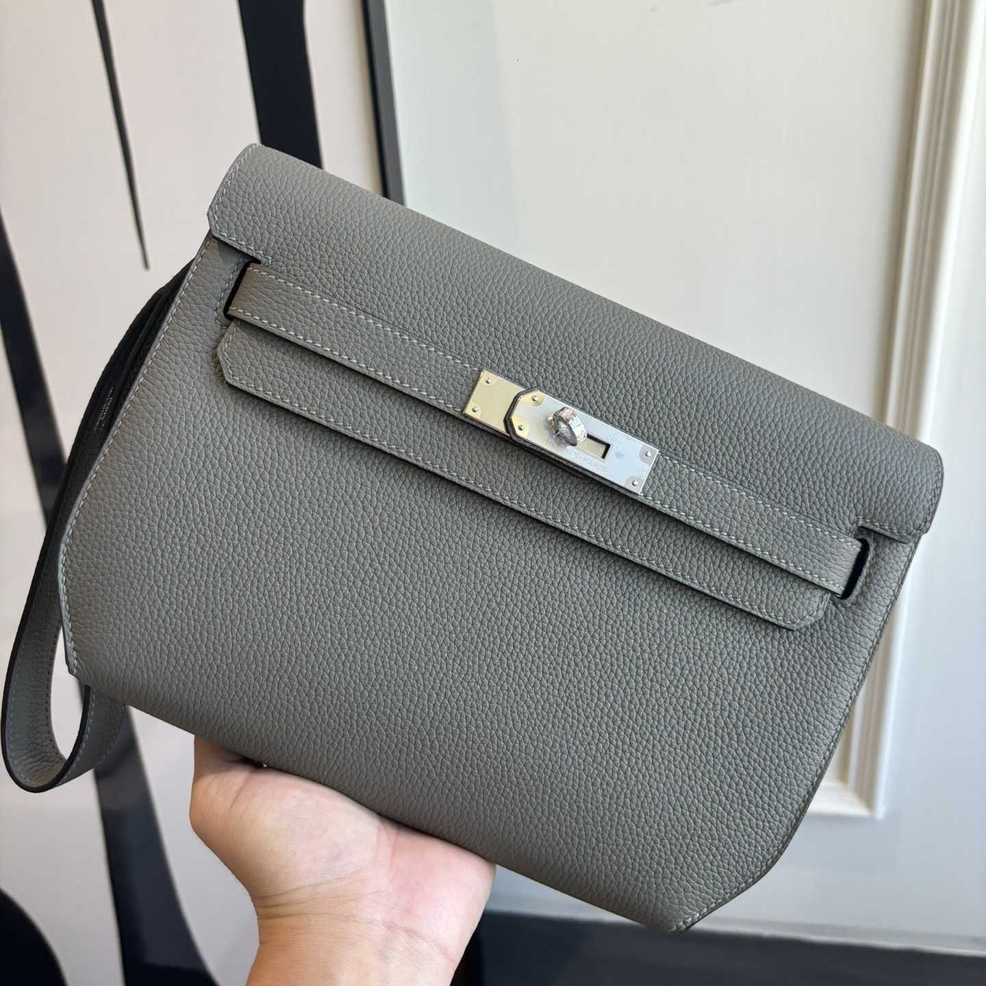 Hermes Kelly Depeches 25 Pouch - DopestKickz