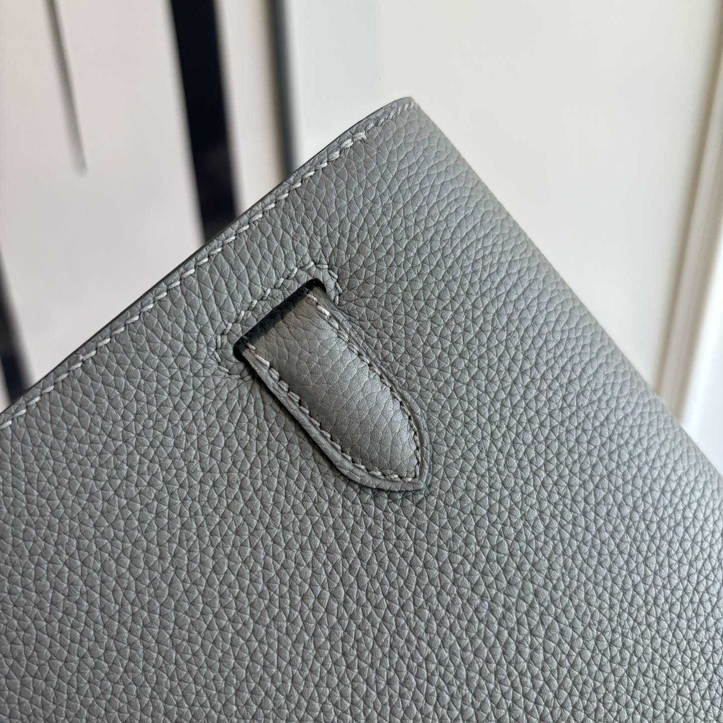 Hermes Kelly Depeches 25 Pouch - DopestKickz