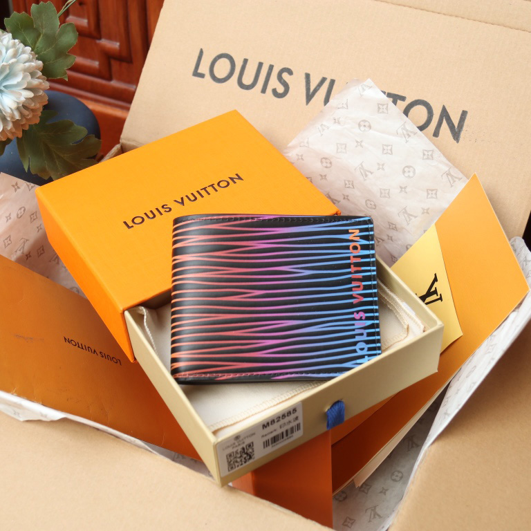 Louis Vuitton Wallet   M82585 - DopestKickz