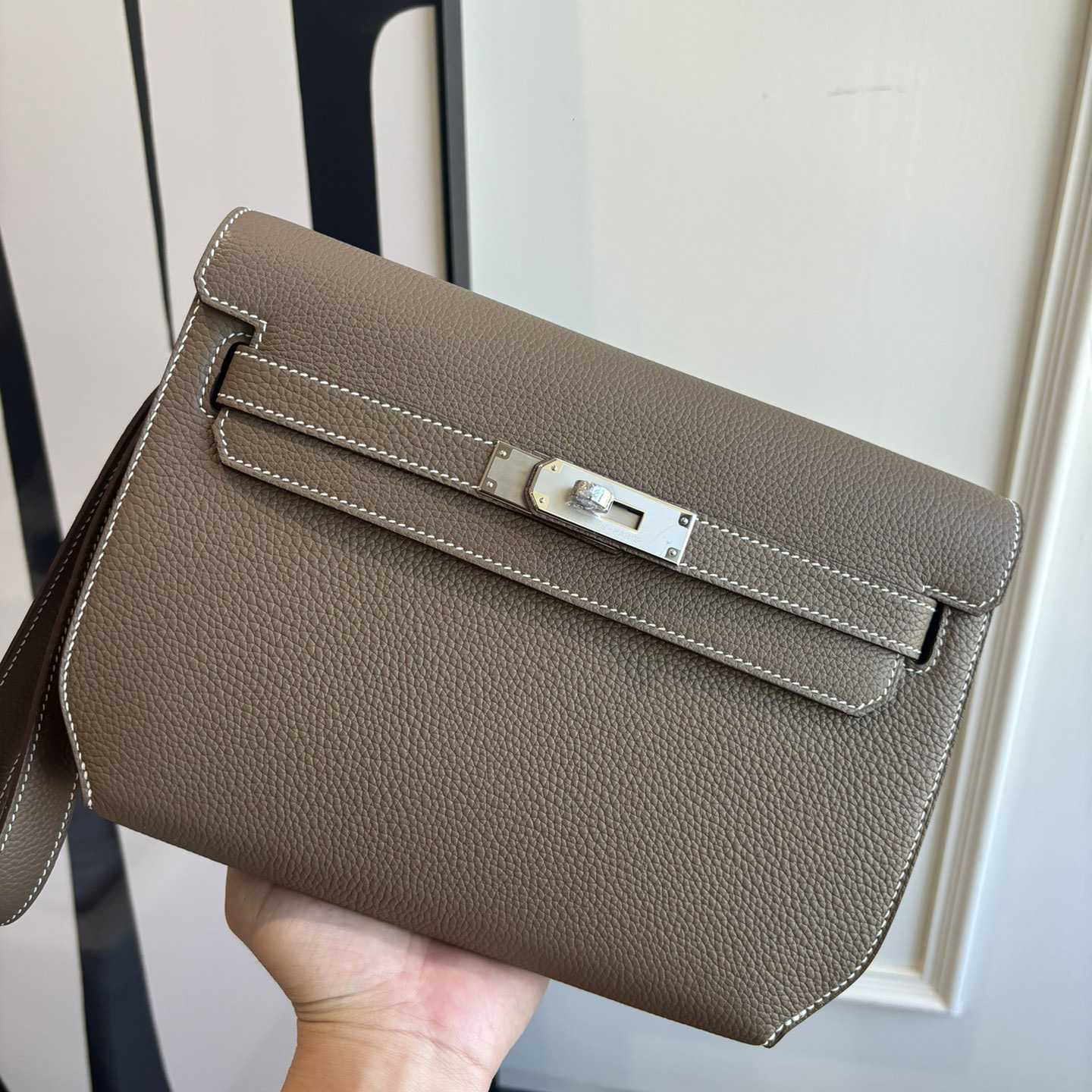 Hermes Kelly Depeches 25 Pouch - DopestKickz