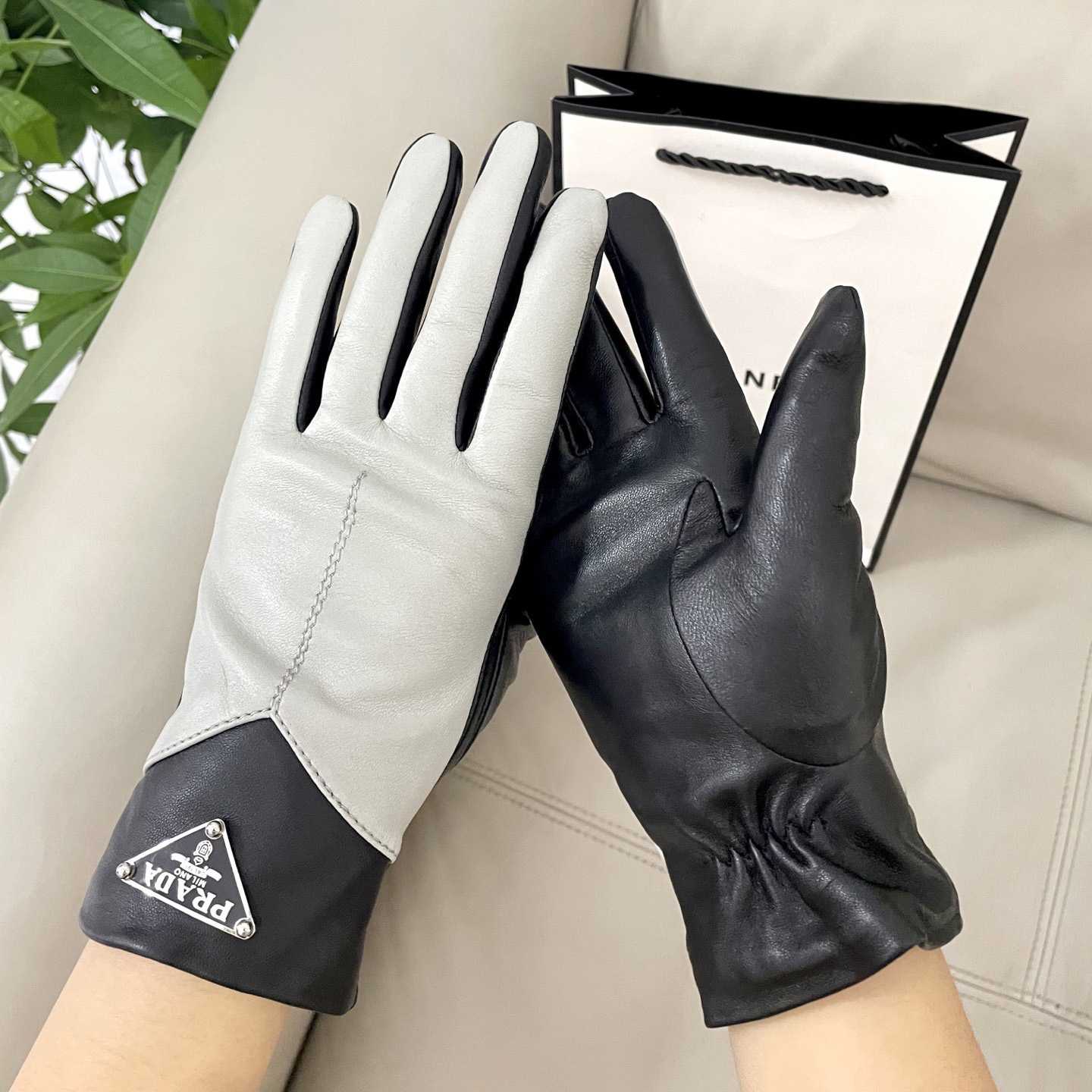 Prada Women's Gloves - DopestKickz