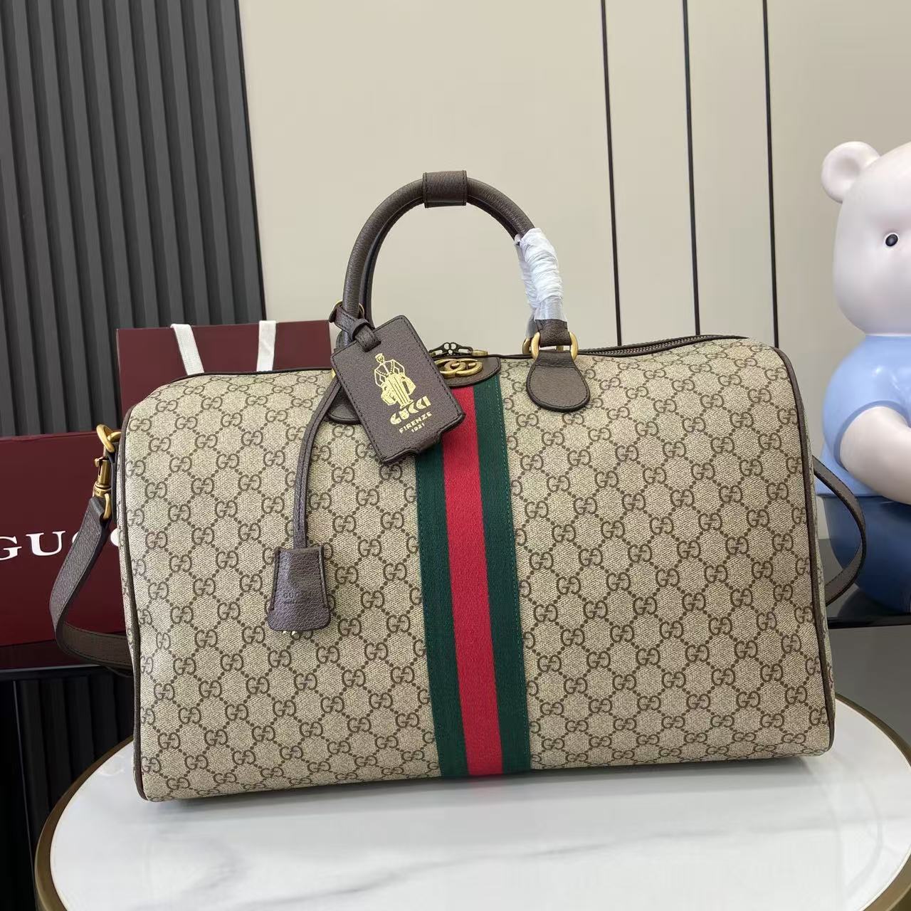 Gucci Savoy Medium Duffle Bag - DopestKickz
