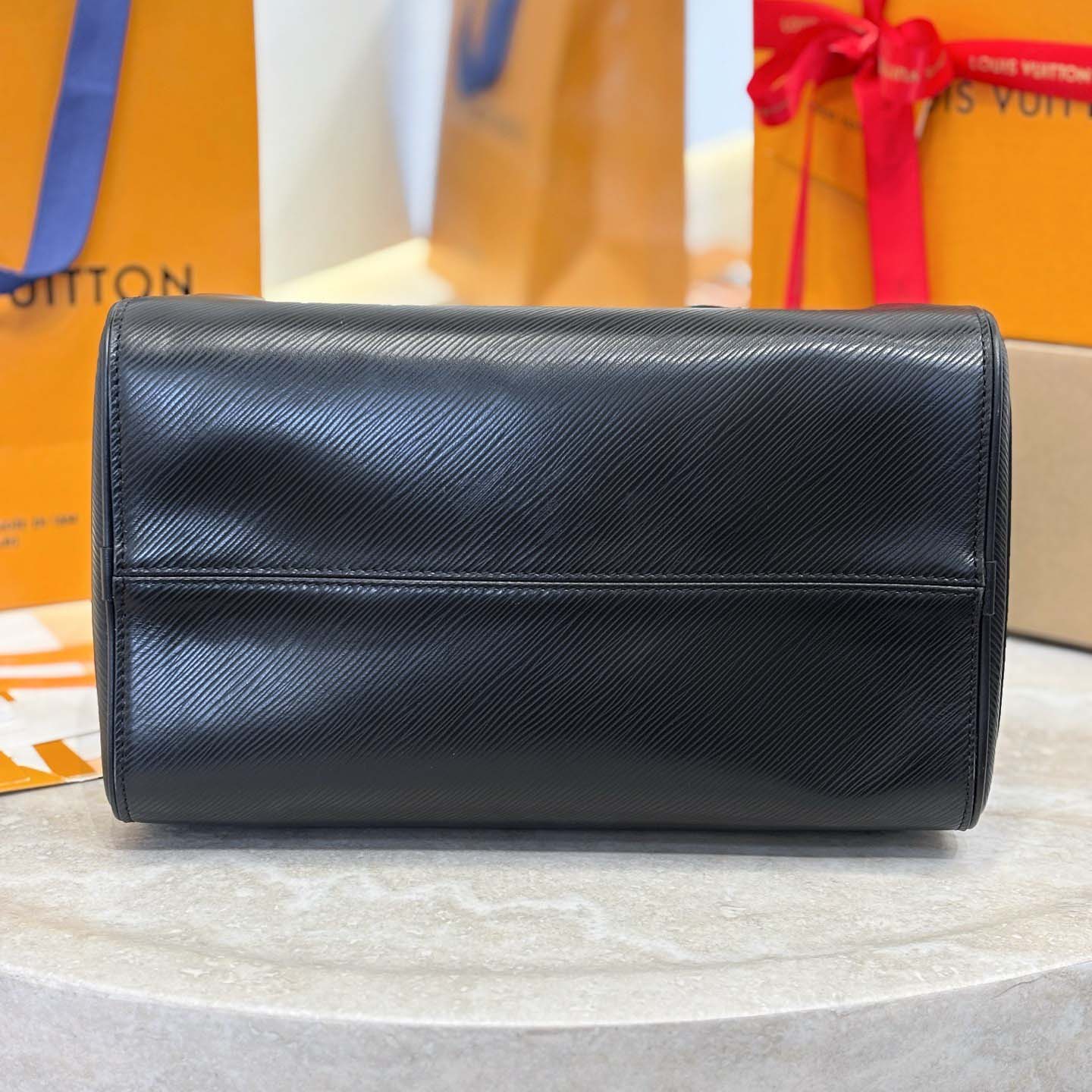 Louis Vuitton Speedy Soft 30 M25671  （30 x 21x 17 cm） - DopestKickz