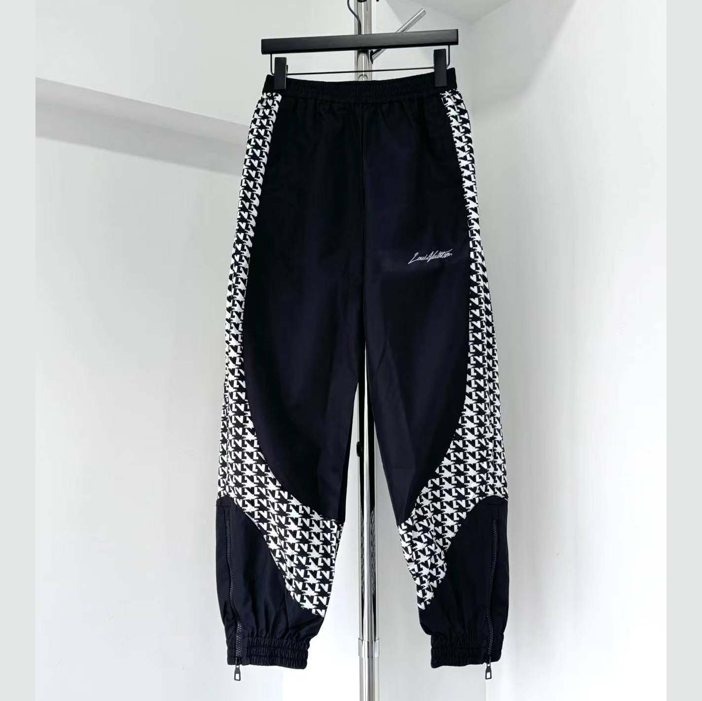 Louis Vuitton Technical Jogpants - DopestKickz