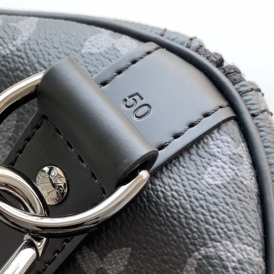 Louis Vuitton Keepall Bandoulière 50   M40604 - DopestKickz