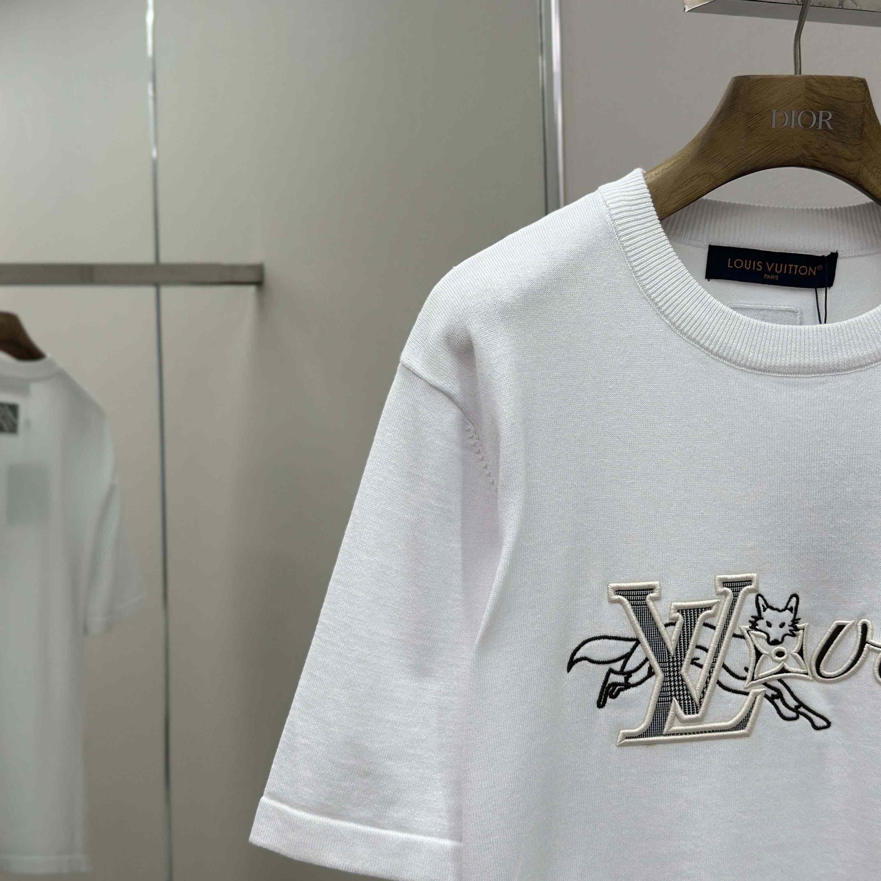 Louis Vuitton Short-Sleeved Crewneck   - DopestKickz