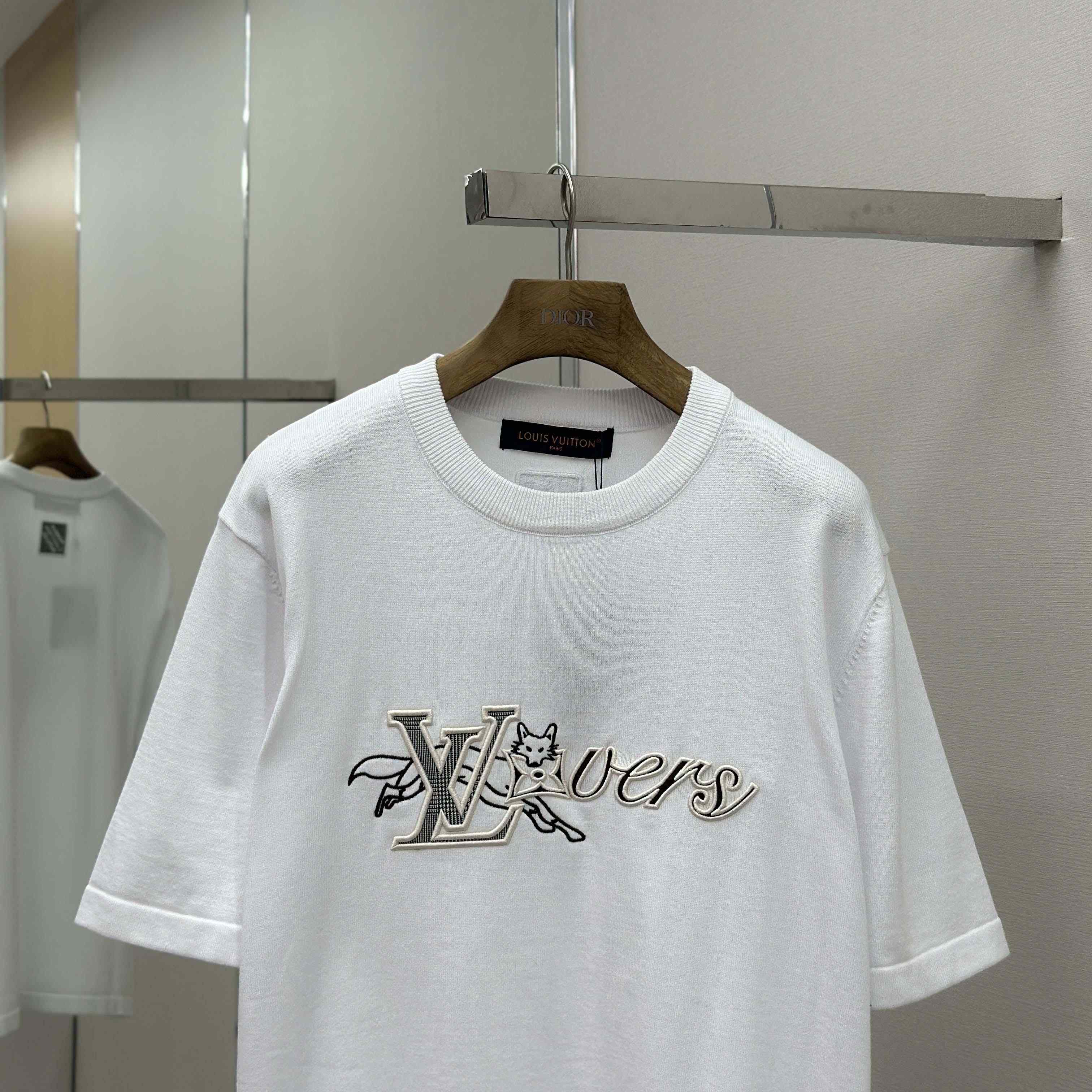 Louis Vuitton Short-Sleeved Crewneck   - DopestKickz