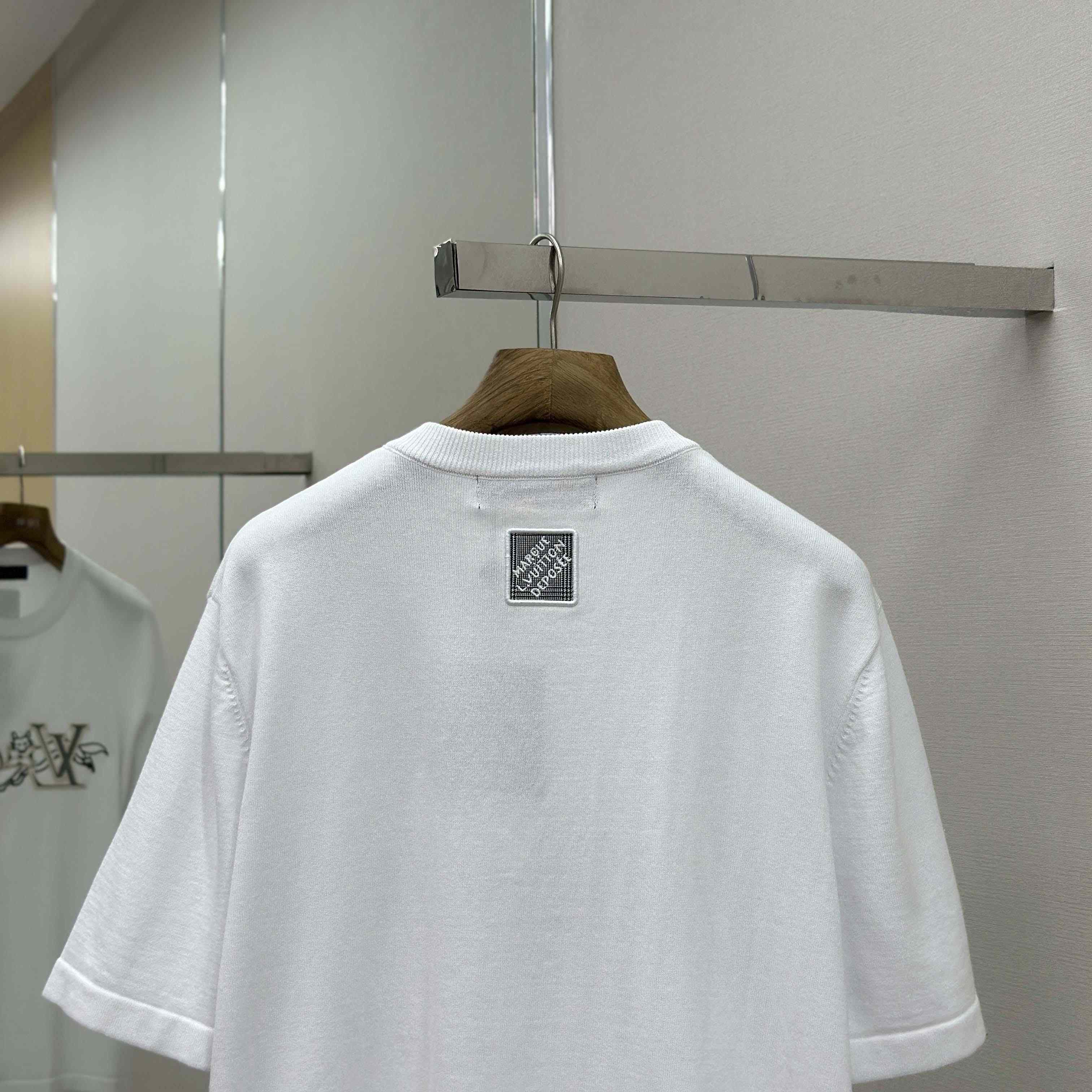 Louis Vuitton Short-Sleeved Crewneck   - DopestKickz
