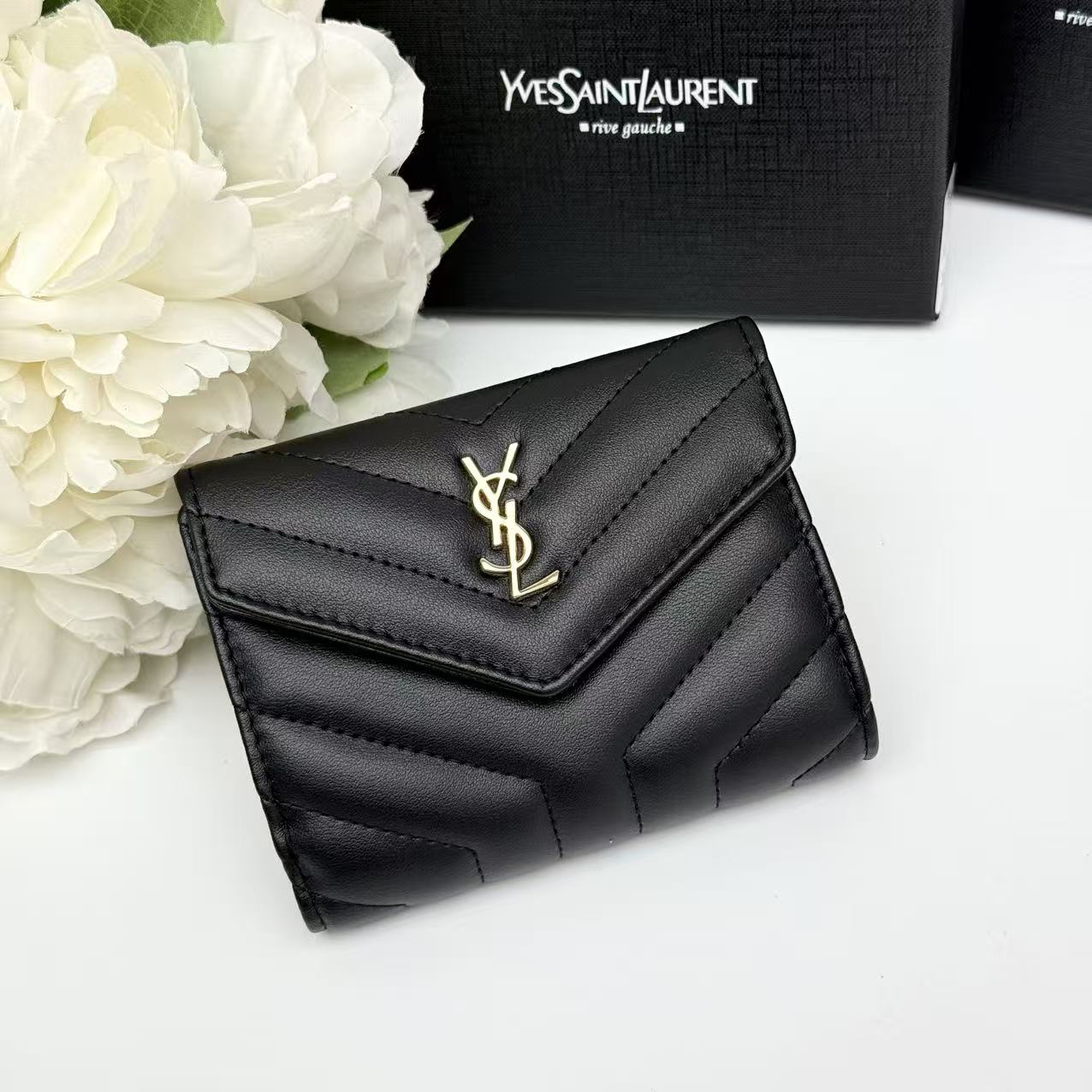 Saint Laurent Cassandre Matelassé Wallet  12·5*10*2.5cm - DopestKickz
